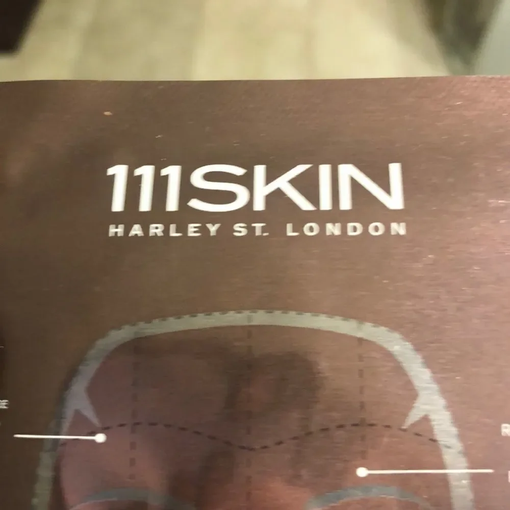 𝅺111skin Harley St. London Rose Gold Facemask - Picture 3 of 8